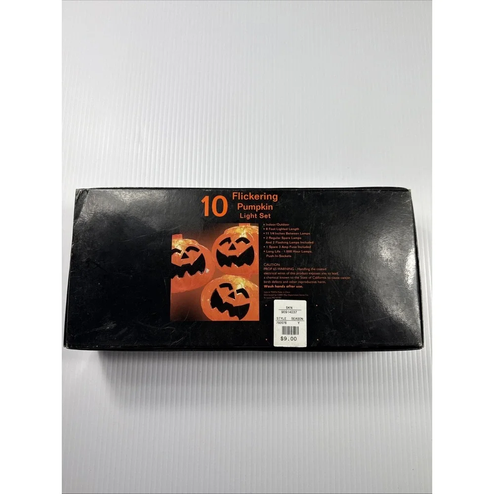 Vintage Halloween Lights 2001 Y2K Holiday Light 8 foot length Flickering Pumpkin